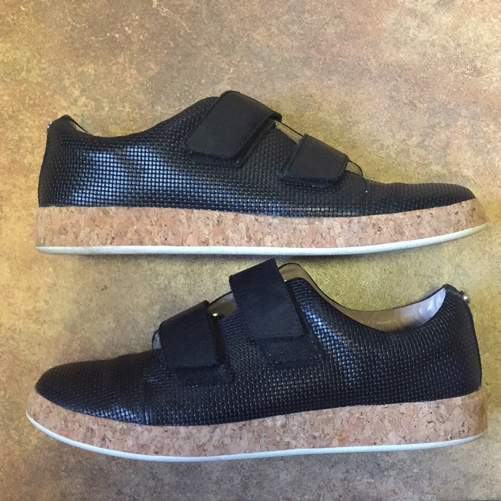 Vince Camuto Shoes